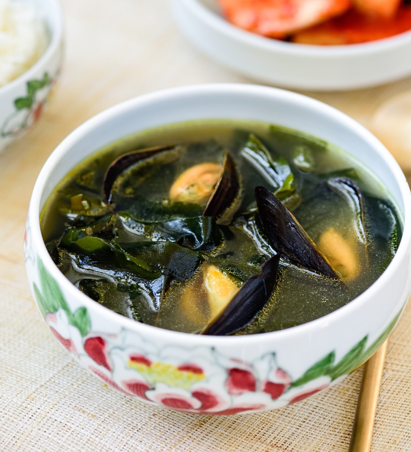 DSC9562 4 1 - Honghap Miyeok Guk (Seaweed Soup with Mussels)