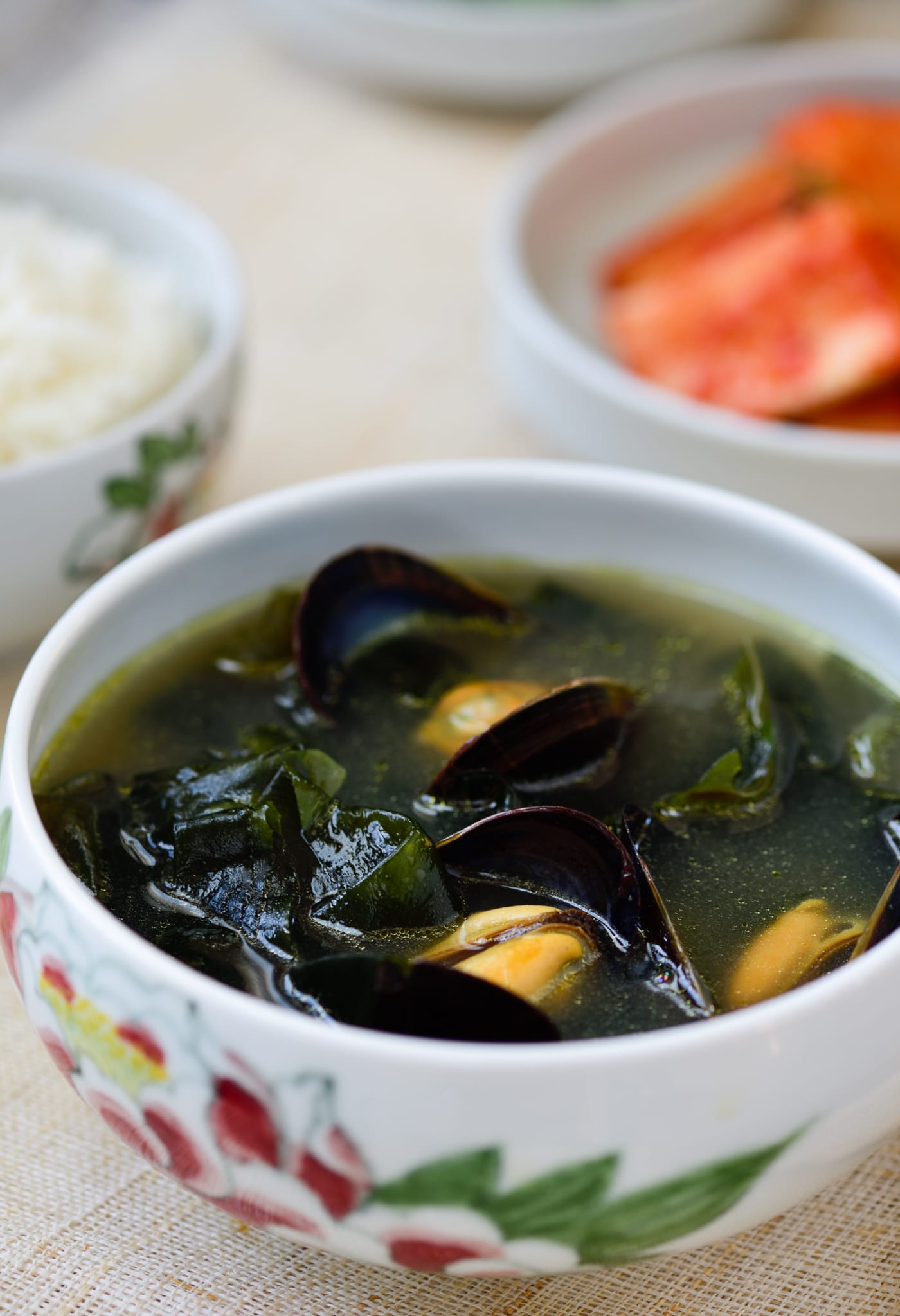 DSC9563 8 - Honghap Miyeok Guk (Seaweed Soup with Mussels)
