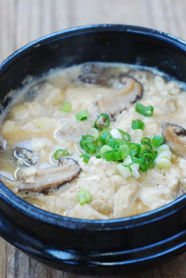 DSC 1845 e1479354683337 - Deulkkae Soondubu Jjigae (Soft Tofu Stew with Perilla Seeds)