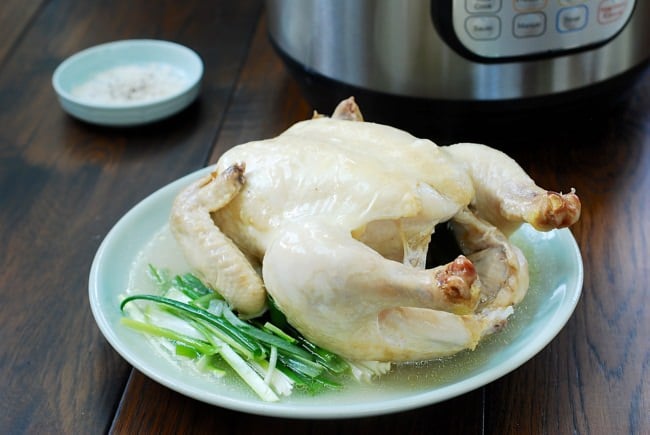 DSC 1871 e1505098982524 - Nurungji Baeksuk (Boiled Chicken with Rice)